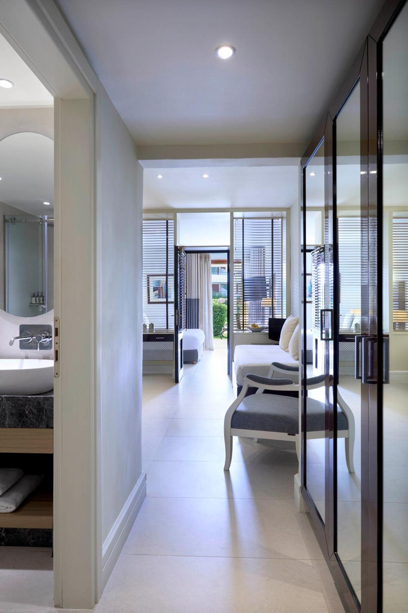 สกีอาทอส พรินเซสส์ Hotel อายา ปารัสเกวี ภายนอก รูปภาพ